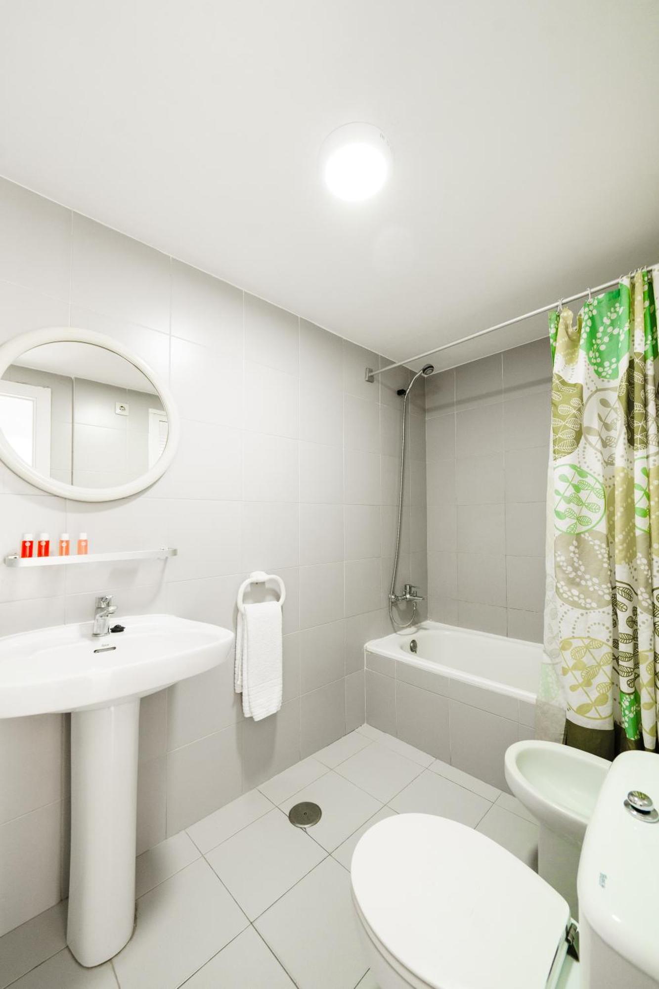 Apartamentos El Faro By Mc Benidorm Zewnętrze zdjęcie